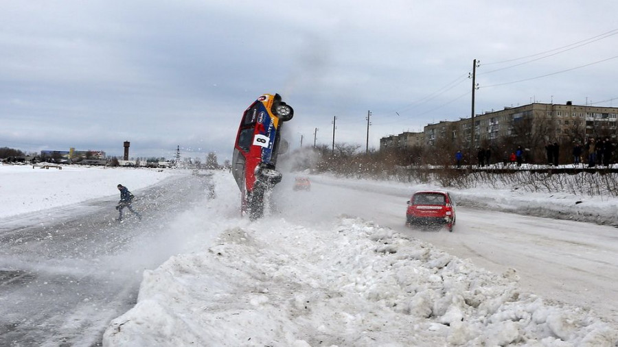 На барнаульском ипподроме прошел V этап кубка Сибири, Урала и Казахстана по зимним трековым гонкам. 