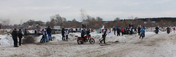 В Барнауле прошло первенство по скийорингу.