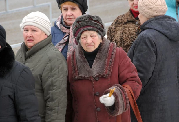 Барнаульцы поклоняются мощам святой Матроны Московской.