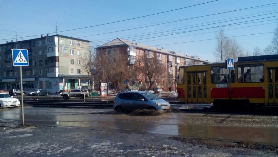 Лужи на Северо-Западной.