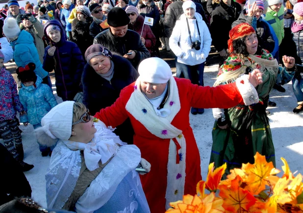 В Новотырышкино отпраздновали "Сибирскую масленицу".