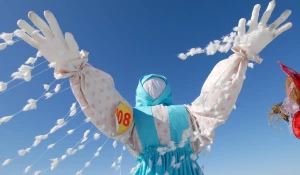 На "Сибирской масленице" выбрали лучшее чучело.