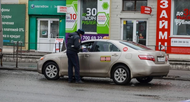 Рейд ГИББД против нелегальных такси в Барнауле