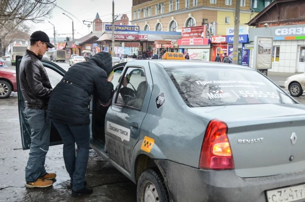 Рейд ГИББД против нелегальных такси в Барнауле