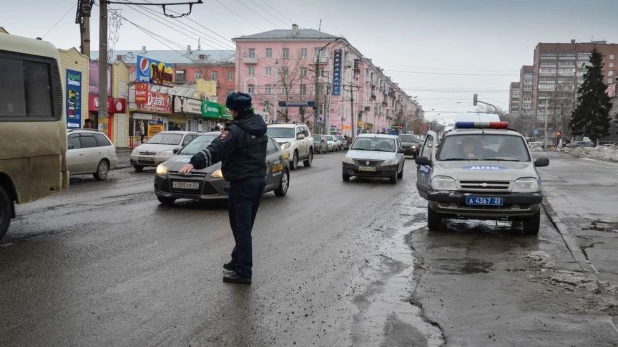 Рейд ГИББД против нелегальных такси в Барнауле