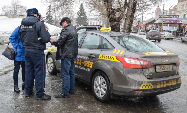 Рейд ГИББД против нелегальных такси в Барнауле