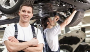 Почему в кризис стало выгодно ремонтировать авто у дилера? 