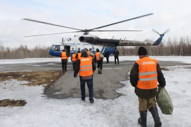 На Алтае провели тренировочные подрывы льда.