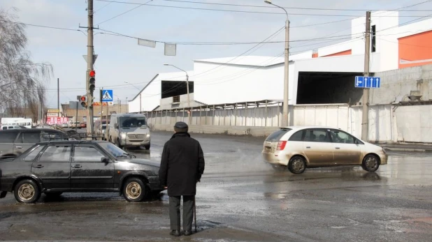 Строительство ТРЦ "Галактика" в Барнауле.