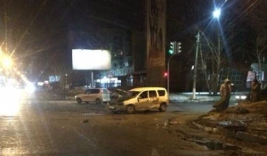 ДТП на пересечении Комсомольского проспекта и улицы Молодежной.