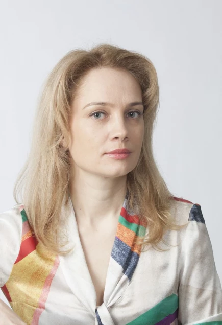 Елена Меньшикова.