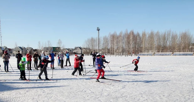 На "Алтай-Коксе" прошли семейные старты.