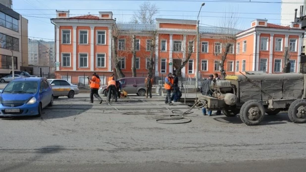 Дорожный ремонт на Красноармейском.