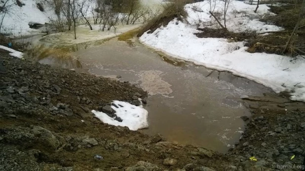 пропуск талых вод на улице Иркутской.