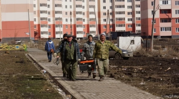 Потом в барнаульских новостройках.