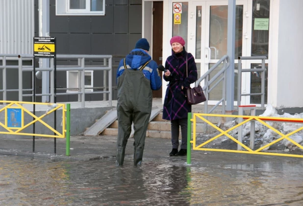 Потоп в барнаульских новостройках.