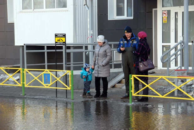 Потоп в барнаульских новостройках.