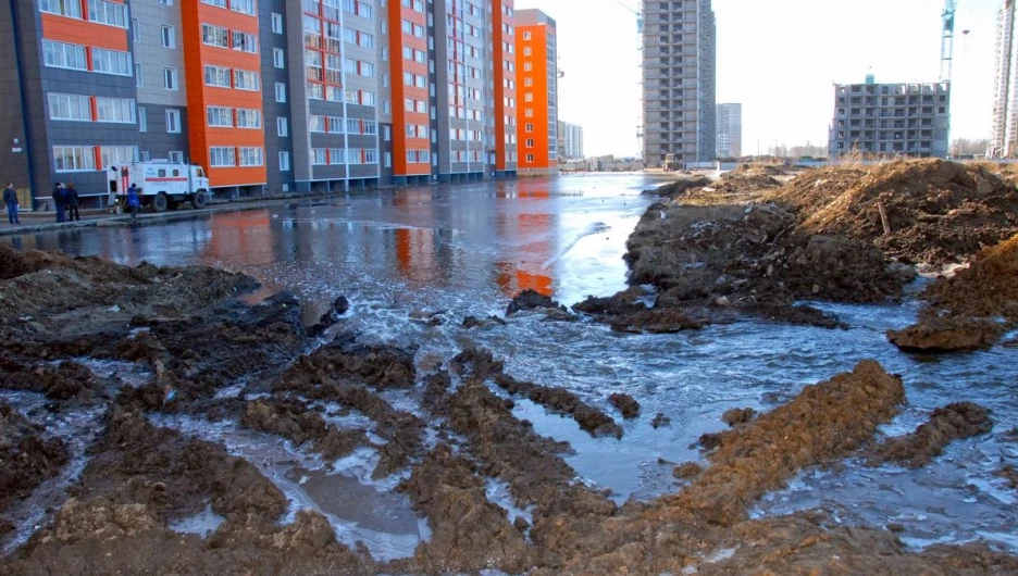 Потоп в барнаульских новостройках.