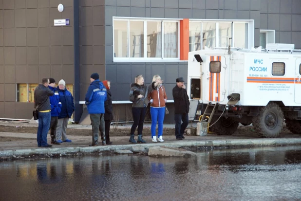 Потоп в барнаульских новостройках.