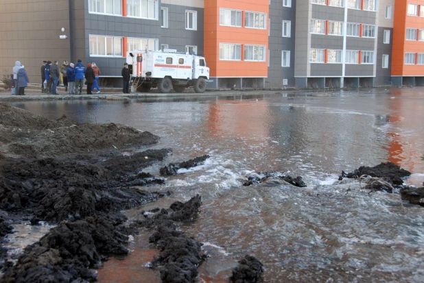 Потоп в барнаульских новостройках.