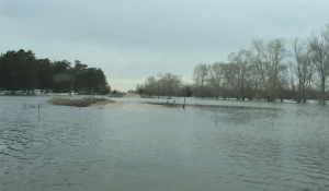 Вода подтопила трассу К-21.