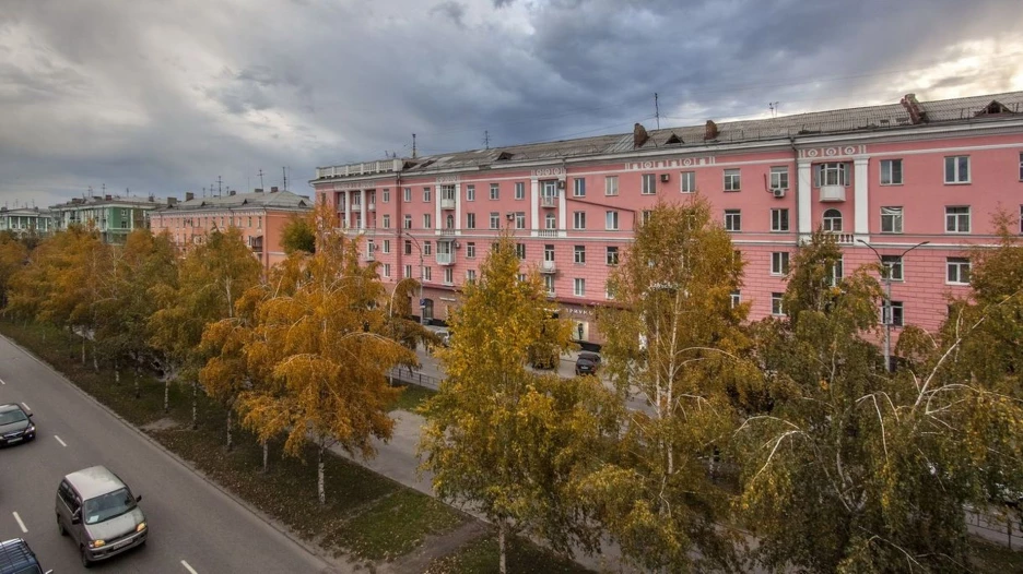 Барнаул осенью. Проспект Ленина.