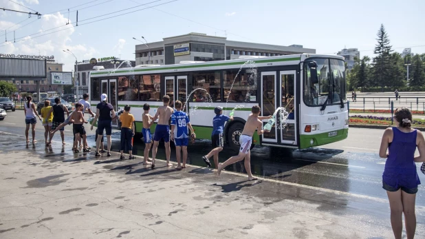 Жара. Лето. Иван Купала.