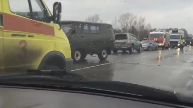 Массовое ДТП на трассе "Барнаул-Бийск".