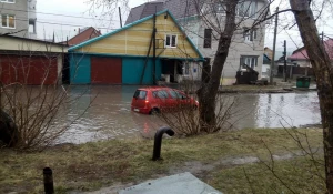 Потоп в Барнауле после грозы. 12 апреля 2016 года.