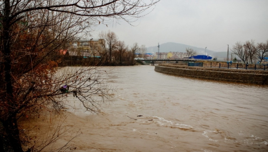 В реках Республики Алтай снова повышается уровень воды. 12 апреля 2016 года.