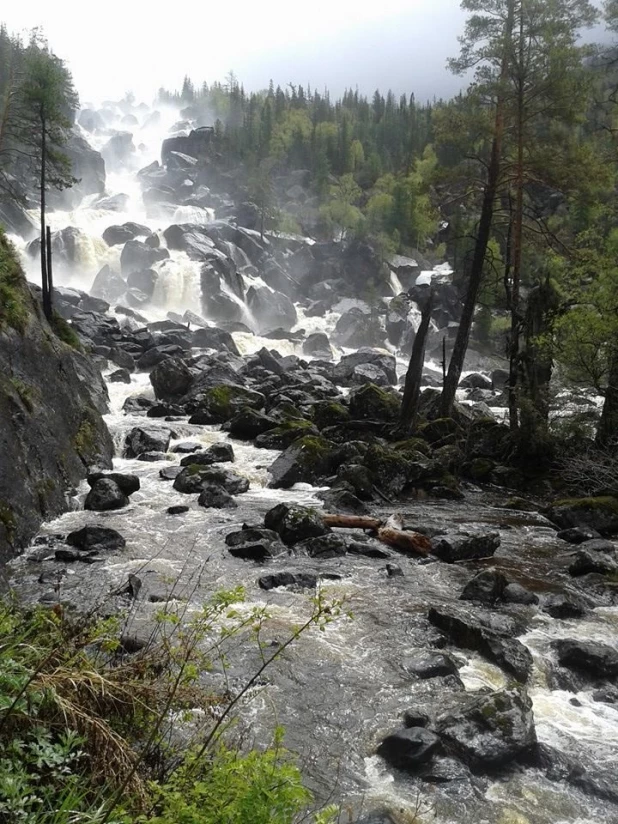 Водоскат Учар.