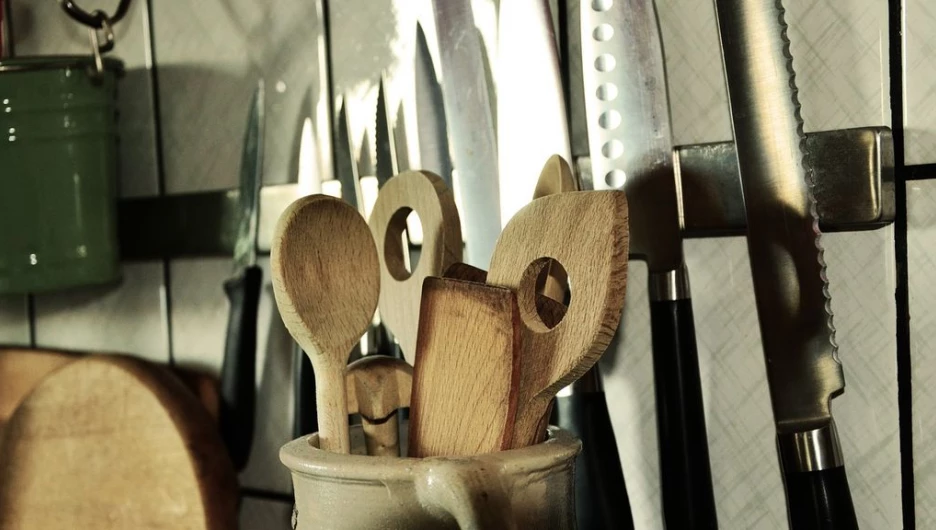 Кухня, кухонные принадлежности.