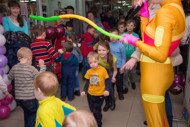 В Барнауле открылся новый "КанцМаркет"