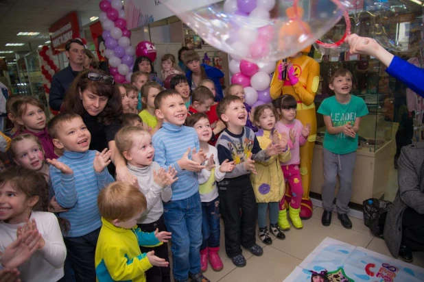 В Барнауле открылся новый "КанцМаркет"