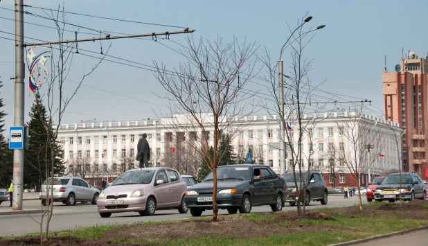 "Голый" проспект Ленина в Барнауле.