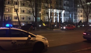 Ночью одесский банк обстреляли из гранатомета.