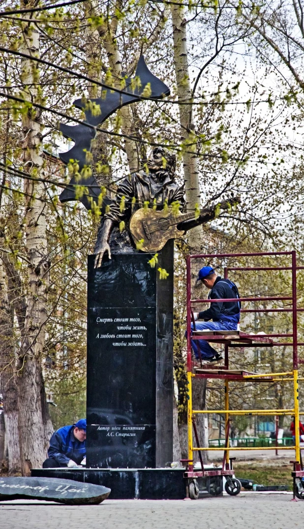 Апрельские мужчины Барнаула.