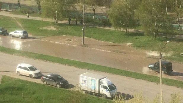 Вода залила Антона Петрова.