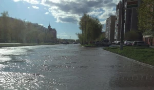 Вода залила Антона Петрова.