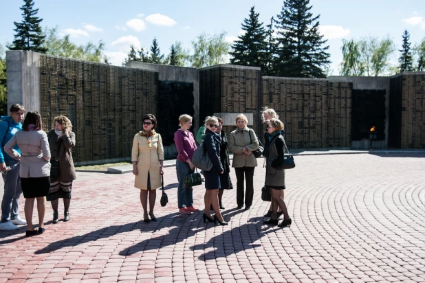 В Барнауле проводят экскурсию для федеральных туроператоров