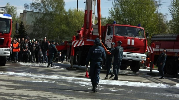 Выставка пожарной техники в Барнауле.