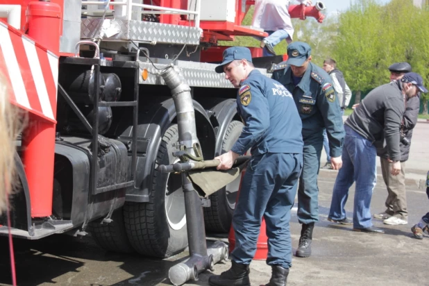 Выставка пожарной техники в Барнауле.