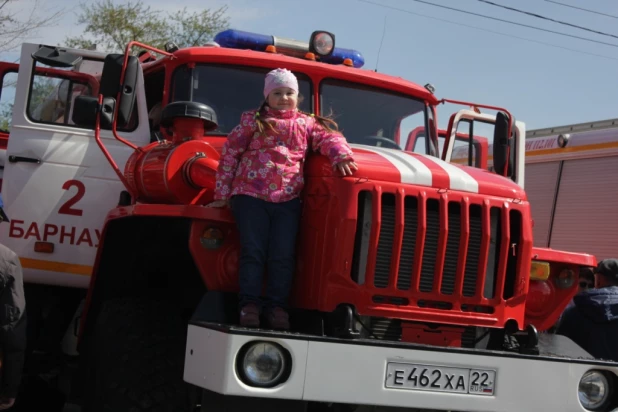 Выставка пожарной техники в Барнауле.