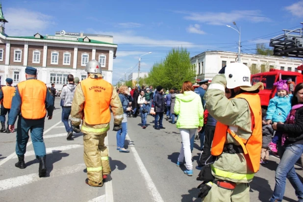 Выставка пожарной техники в Барнауле.