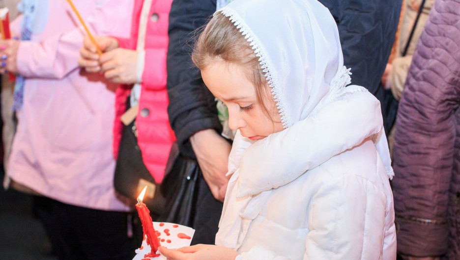 Пасхальное богослужение в Барнауле 1 мая 2016 года.
