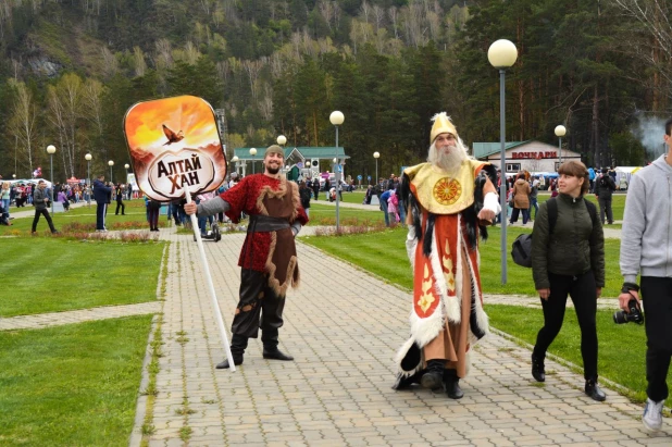 Праздник "Цветение Маральника", 30 апреля 2016 года.