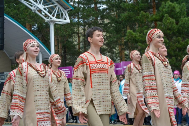 Праздник "Цветение Маральника", 30 апреля 2016 года.