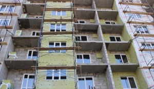 Отделка фасада первого дома ЖК "Демидов парк"