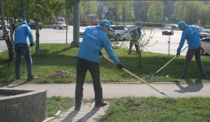 "Ростелеком" навел чистоту и порядок в барнаульском Сквере связистов.