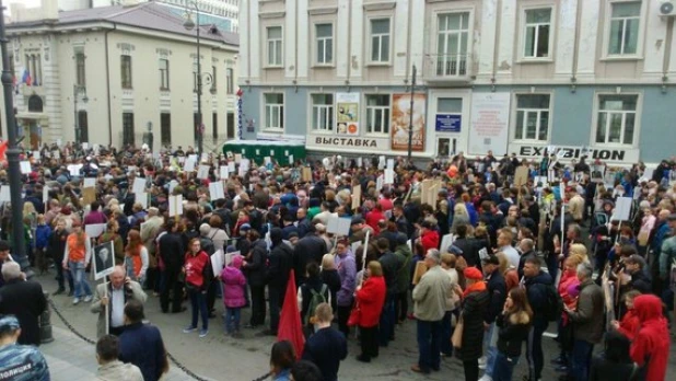 "Бессмертный полк" и парад Победы во Владивостоке.